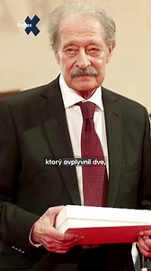 Tomáš Janovic sa stal legendou vďaka jeho knihám pre deti, humorným textom, básňam a výstižným aforizmom o stave našej spoločnosti. 👀Málokto vie, že scenár prvých minút vysielania Televízie Markíza vyšiel práve spod jeho pera. 🎥 Denis Sopko _________ #tvnoviny #tvmarkiza #reflex #tomasjanovic | Reflex