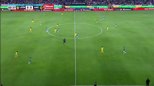 Uffff no mames qué golazo de Brian Rodríguez, miren cómo se la lleva solo, le da un baile al defensa de León y define como un crack😮‍💨💛Se convirtió en Miky Arroyo después de las críticas, este es el Rayito que queremos ver siempre en el América🔥🦅