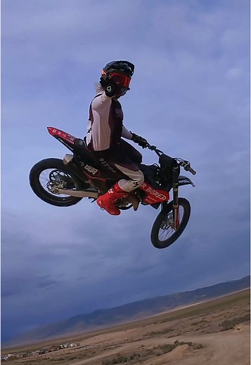 Dirt Bike Riding Edits: Explore the Thrill
