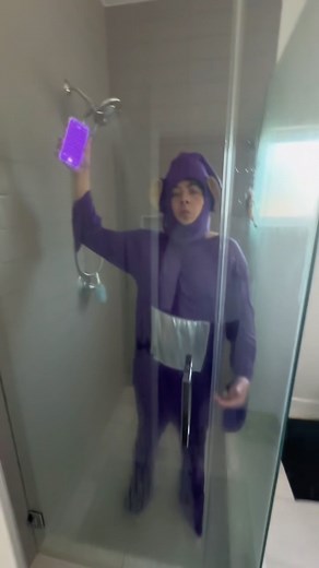 ykare on Instagram: "😫 take me back 🙈💦 • • • • • • • #explore #explorepage #ykare #singing #riovaz #whyk4re #whykare #purpleteletubby"