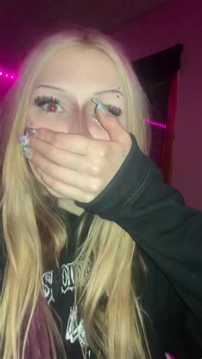 goingtoworkhungoverasf67 (@goingtoworkhungoverasf67)’s videos with Neon Kitchen II - Devon Hendryx