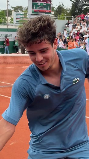 Plus qu’une victoire pour Thomas Faurel afin d’atteindre le tableau final 🇫🇷 #Sportstiktok #RolandGarros #Tennis #FFT #Faurel @Roland-Garros