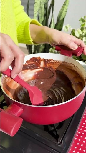 Brigadeiro + Strawberry: how can you not love it?