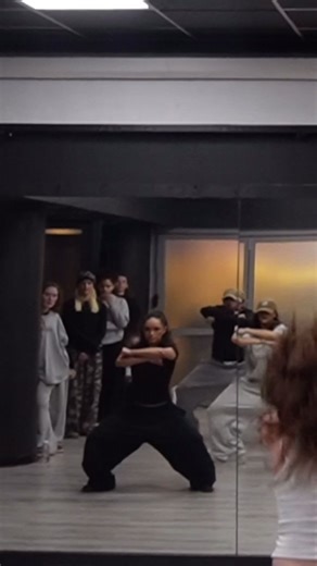 Dance Moves Inspired by Billie Jean