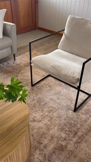 Some more Kmart finds from this year. 👌🏻 1. Mini projector with tripod 2. Soap dispenser dish brush w/holder 3. Retro kettle 4. 4-slice Retro toaster 5. Large U-shaped vase 6. Marlo lounge chair Do you have any of these? 😍 . . . #kmart #kmartfinds #kmartshopping #kmarthome #kmartlove #kmartstyling #kmarthack #kmarthacks #kmartaus #homeinspo #homeinspiration | Pretty Living