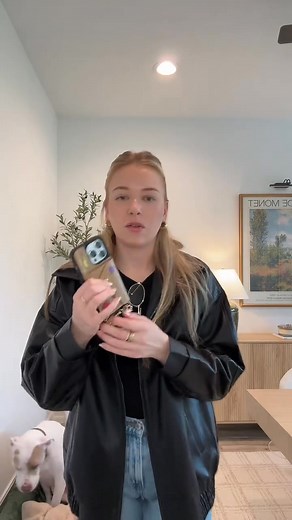 Thank you to the girl who convinced me into getting this phone case #bandolier #handsfreestyle #accessories #tiktokshopcreatorpicks BANDOLIER | Kelsi Campbell