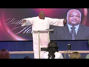 DANCE BISHOP MARC HOUSE!!!! CHURCHING @ CONVOCATION PRAISE BREAK