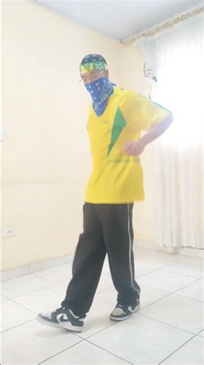 ‪@IceCubeCubevision‬ C-Walk no ritmo de Keep It Gangsta! 👟🔥 #shorts #cwalk #viral #dance
