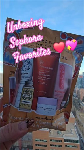UNBOXING SEPHORA FAVORITES TRAVEL ESSENTIALS ✈️ | MINI BEAUTY MUST-HAVES! #unboxing #asmr #shorts