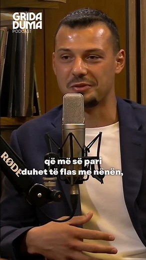 Me kë flet kur bie në dashuri Endrit Thaçi?