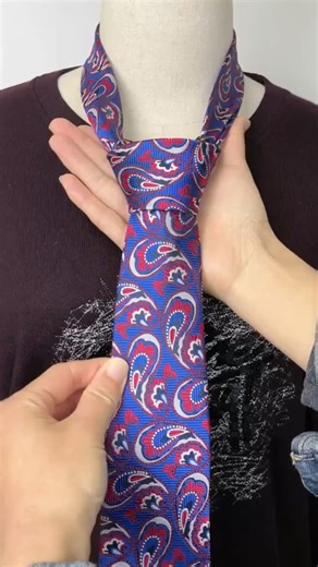 399K views · 1.7K reactions | How to tie a tie quickly and beautifully #diy #crafts #crafting | Diy Bracelet | Facebook