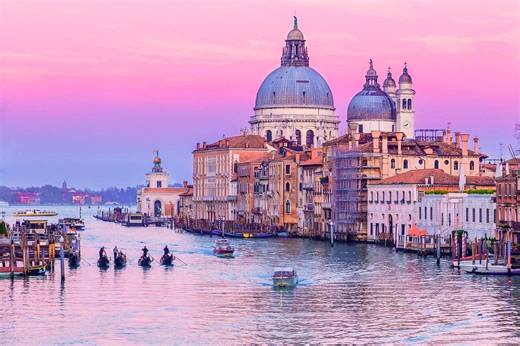10 Destinations You Should Only Visit During Shoulder Season