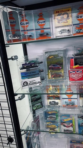 Take your collection to the next level. Magnetic Acrylic Displays. Crystal Clear. Modular. Built to Impress. 💎Give your collection the upgrade it deserves! diamondprotector.com/collections/acrylics | Diamond Protector