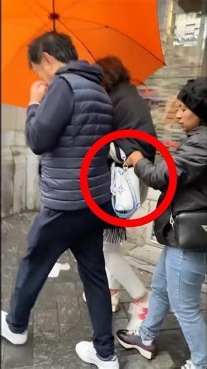 Pickpocket caught stealing and gets arrested👮