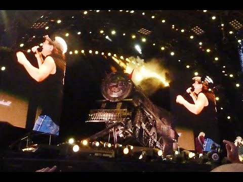 AC/DC - INTRO + ROCK 'N' ROLL TRAIN - München 15.05.2009 ("Black Ice"-Worldtour)