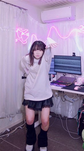 海外ニキが部屋で踊ってるやつ #踊ってみた #dance #shorts