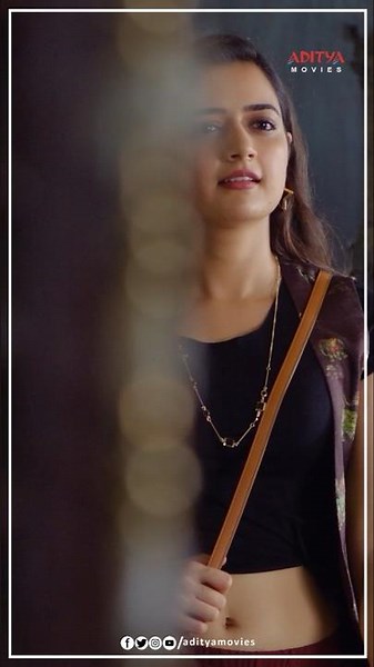 #AshikaRanganath New Shorts #ShortsFeed #YTShorts #KalyanRam #Amigos #Reels #Trending #ViralShorts