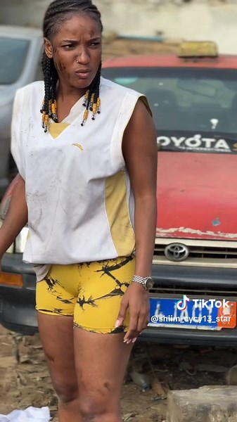 Comédie en Côte d'Ivoire: Koffi et Patron Lasso - Rire garanti!