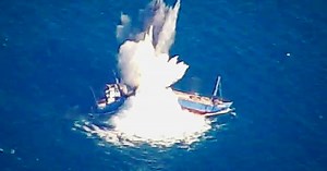 Watch: USAF's Quicksink weapon tears a ship in half in seconds