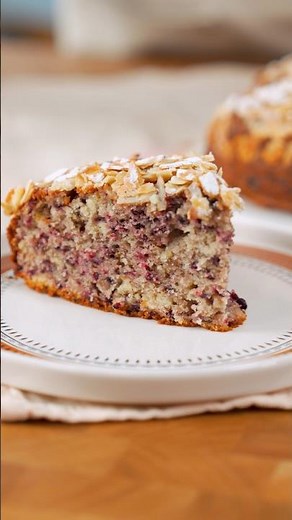 IT WILL MELT ON YOUR PALATE: Black Mulberry Cake #yemekcom #blackmulberry #cakerecipes