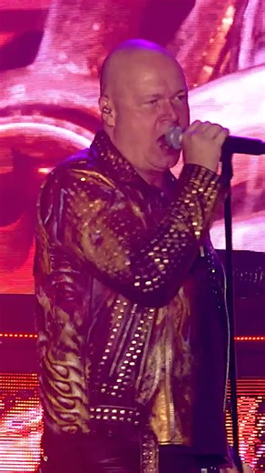 DALLAS! Are you ready for 40 years of Heavy Metal history? 🎸🔥 We are bringing the ultimate anniversary celebration to The Bomb Factory! Four decades of HELLOWEEN means a setlist packed with anthems, power, and pure metal energy. And because a celebration this big needs extra firepower, we are thrilled to announce that Beast In Black will be joining us as our special guests! 🤘⚡️ Texas has always been loud, but for this milestone, we need you to take it to the next level. Join us for a night of