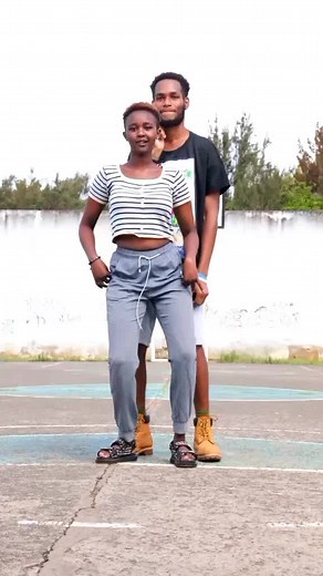 take one-kiuno dance challenge 🔥🔥 @nancy_witty @toxicdancers.ke @clout_paparazii @kelechiafricana #justpoters #kiunochallenge #kiuno #foryou #foryoupage #fyp #bouncechallenge