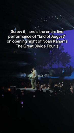 End of August Noah Kahan live Orlando - full performance