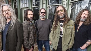 Chris Robinson Brotherhood Shares 'Chauffeur's Daughter' Video & Announces Record Release Show