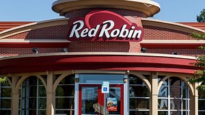 Bye bye birdy as another 20 Red Robin locations go dark, closure count hits 50