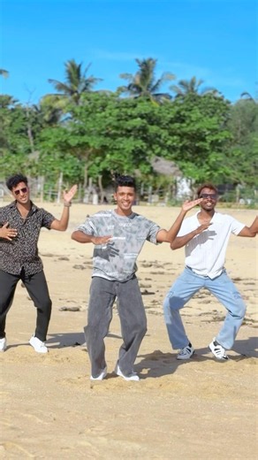 කාගේ හිනාවටද හිත ගියේ 🙈❤️😘 #tiktok #dance #trending #srilanka