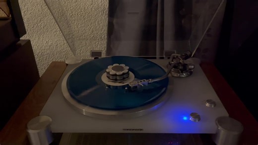 Back 2 Back Request! This will really bring you back to the 90’s! First released in 1984, “Let Me In” is one of the most famous song written and performed by Francesco Puccioni aka Mike Francis who came from Florence, Italy. Enjoy kids 🥰 Gears On Stage: Marantz TT8001 Turntable Marantz PM15S1 Amplifier Fyne Audio F303i Speakers | The Garage