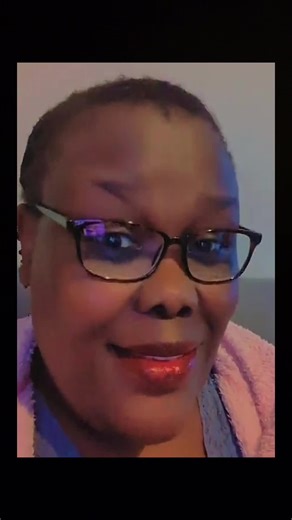 10 The Proverbs 31 Woman: How to be a Virtuous Woman Today - A virtuous woman is a woman who upholds high moral and ethical standards, showing integrity, strength, and kindness. Her character is defined by qualities like trustworthiness, wisdom, compassion, and industriousness, bringing stability and honor to her family and community. While often associated with the Proverbs 31 woman, the concept extends beyond perfection to a continuous journey of living a righteous and upright life