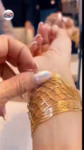 Beautiful Gold Bracelet Ideas Every Women Will Love ❤️#shorts#GoldBracelet #bangles #usa