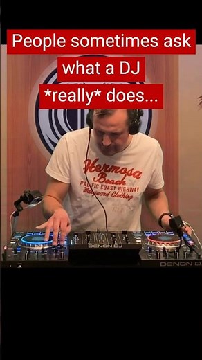 A peek at the magic behind the decks ✨ #djmix