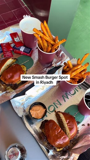 Discover Riyadh's New Smash Burger Spot Now Now