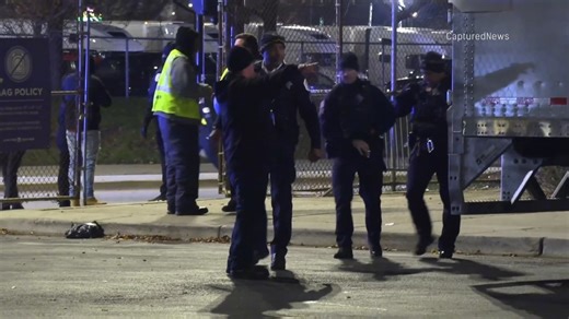 5 teens hurt in shooting near Chicago's United Center, police say