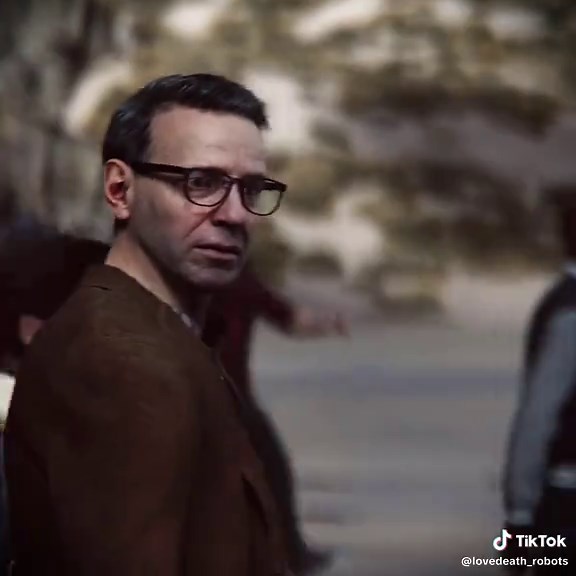 lovedeath_robots (@lovedeath_robots) - Exploring Solitude in Love, Death & Robots