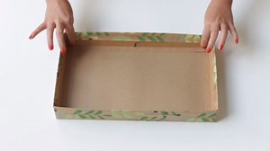 Watch How to fold your ReadyWrap Gift Box on Amazon Live
