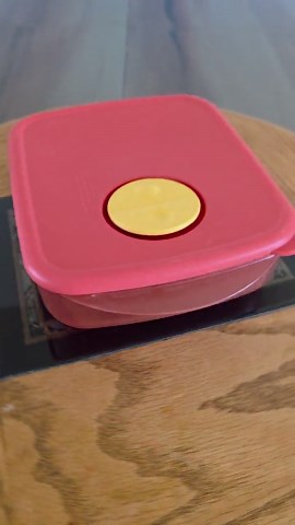 Vintage Tupperware Rock 'n Serve 2.5 Cup/600 Ml Container #3385B-2, Lid #3386-1 - Etsy UK