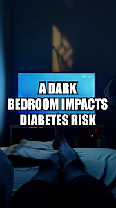628K views · 9.2K reactions | Nearly 85,000 people wore light sensors for a week and were tracked for almost eight years. The results? More light at night meant up to a 67% higher risk of developing type 2 diabetes no matter your age, weight, or diet. Blue light from street lamps, TVs, and phones can disrupt your circadian rhythm and mess with blood sugar regulation. Here’s how to protect yourself while you sleep. | Hormone Specialist | Facebook