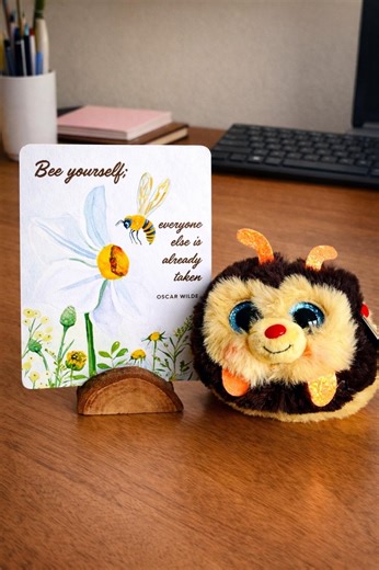 Be Yourself Desk Sign - Motivational Bee Shelf Sign Gift Set - Oscar Wilde Quote - Etsy