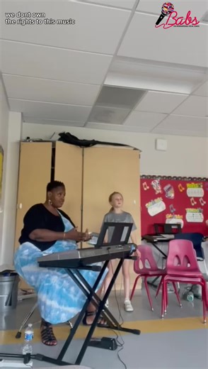 Vocal lessons for kids are about more than singing. They build confidence, healthy vocal habits, and a strong foundation that protects the voice as it grows. In each session, I focus on helping children understand how their voice works, develop proper technique, and feel comfortable expressing themselves. When kids feel supported and guided, their progress shows not just in their singing, but in their confidence and communication as well. 🎤 Join me LIVE in the DMV for our next Vocal Masterclass