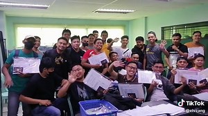 Hungary factory workers#hungaryofw🇭🇺🇭🇺🇭🇺