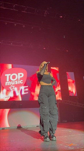 Hier soir le Top Music Live a fait vibrer les 12 000 personnes présentes au Zénith de Strasbourg 🔥 Amir, Vitaa, Santa, Pierre de Maere, Joseph Kamel, Marina Kaye, Nuit Incolore, Helena, Zaoui, Sound of Legend, Jeck, Éloïz, Make Sens et Rita nous ont offert 4H de show ! Quel est votre meilleur souvenir ? 🎵 #topmusiclive #topmusic #concertstrasbourg #vitaa #amir #helena #santa #alsace | Top Music