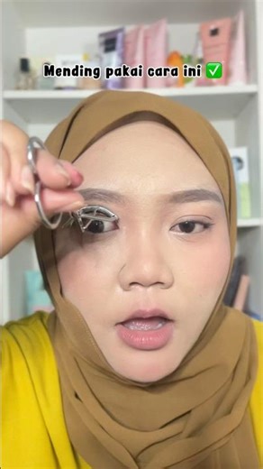 Tutorial on using an eyelash curler for maximum curl #eyelashhack #eyelashcurler