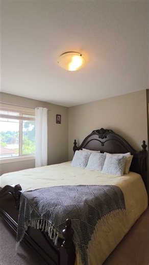 Move-In Ready Rutland Townhome with Room to Grow