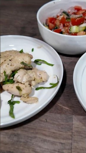 Simple Vinaigrette Marinated Chicken That’s Bright, Herby & Packed with Flavor