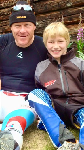 Audi FIS Ski World Cup on Instagram: "🎙️ “I was cheering for all the athletes of the Swiss team, but nothing compares to how much I cheered for Didier Cuche!” @marcoodermatt🇨🇭 Marco Odermatt: How he conquers the slopes and inspires a nation - is now live on FIS TV, YouTube, Apple Podcasts, Spotify, Deezer and via RSS feed 🎧📺 #FISAlpine #FISAlpinePulse"