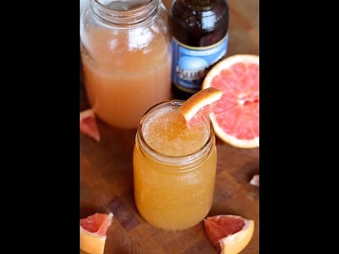 Cocktail Recipe: Grapefruit Shandy by CookingForBimbos.com
