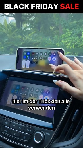 Genug davon, dass dein „smartes“ Auto sich wie ein Dino verhält? Dein alter Adapter ist langsam, verkabelt und blockiert sogar den USB-Port – uralte Technik. Dieses neue 3-in-1-Wunder bietet dir kabelloses CarPlay, Android Auto UND Bildschirmspiegelung – in Sekunden. Einfach einstecken. Über Bluetooth verbinden. Zack – dein ganzes Handy erscheint auf dem Display deines Autos. Netflix, YouTube, Karten, Spotify… alles läuft ohne Ruckeln. Es ist, als würdest du dein Auto in ein fahrendes Tablet ver
